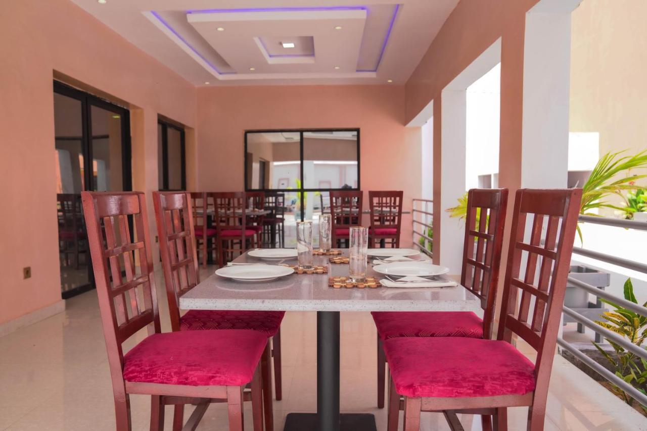 Dialali Hotel Nouakchott Exterior photo